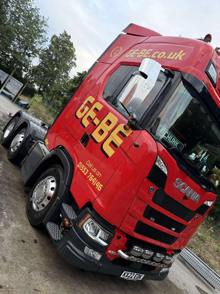 SCANIA NEXT GENERATION & XT W/Griffin Mirror Guard (Stainless steel) Pair