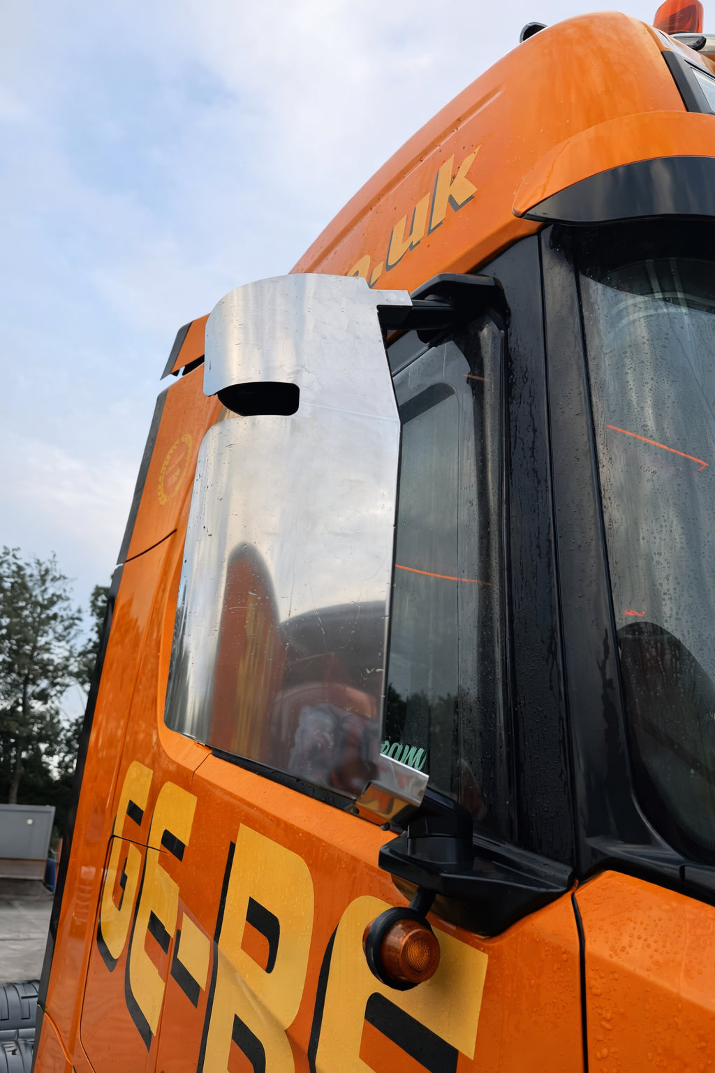 SCANIA NEXT GENERATION & XT Mirror Guard (Stainless steel) Pair